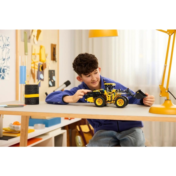 LEGO TECHNIC 42209 VOLVO L120 ELECTRIC WHEEL LOADER-10806246