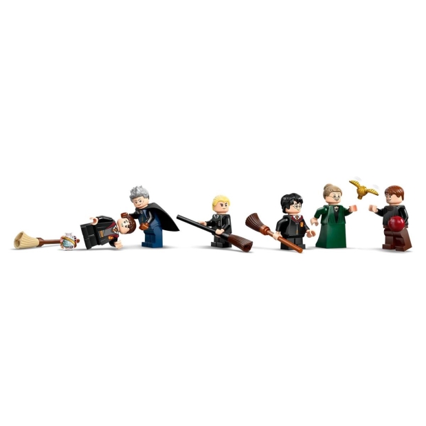 LEGO Harry Potter 76447 Zamek Hogwart lekcja latania na miotle-10807074