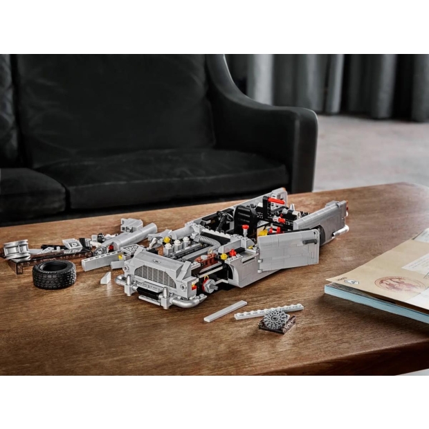 LEGO Creator Expert - James Bond Aston Martin DB5-8352130