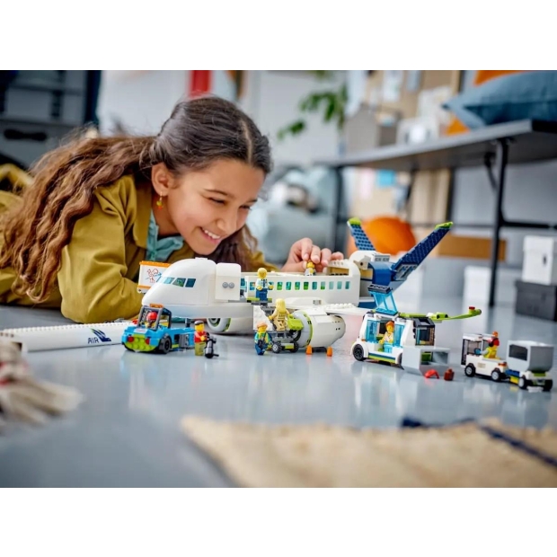 LEGO City 60367 Samolot pasażerski-8352746