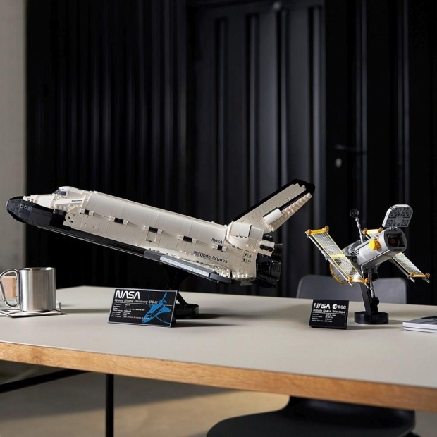 LEGO Icons 10283 Wahadłowiec Discovery NASA-8353664