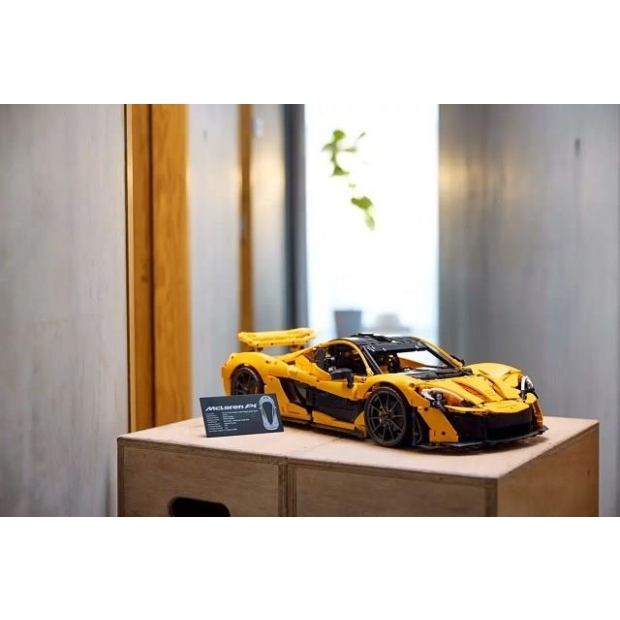 LEGO TECHNIC 42172 McLaren P1-8804882