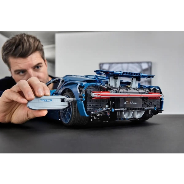 LEGO Technic 42083 Bugatti Chiron-9503581