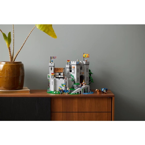 LEGO ICONS 10305 Zamek Rycerzy herbu Lew-9594653