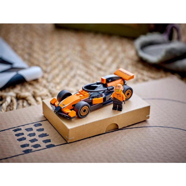 LEGO CITY 60442 F1 Kierowca i bolid McLaren-9738753