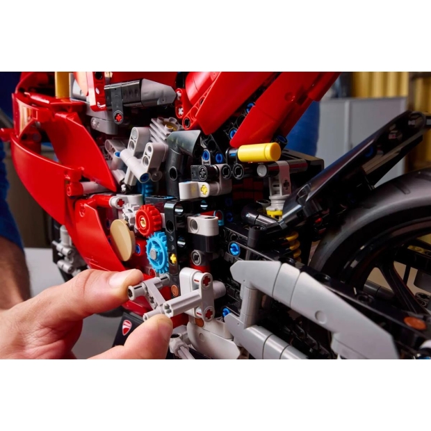 LEGO TECHNIC 42202 Motocykl Ducati Panigale V4 S-9739247
