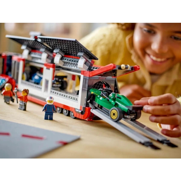 LEGO CITY 60445 F1 Ciężarówka z bolidami RB20 i AMR24 F1-9881023